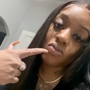 Meet your Posher, Lashirah